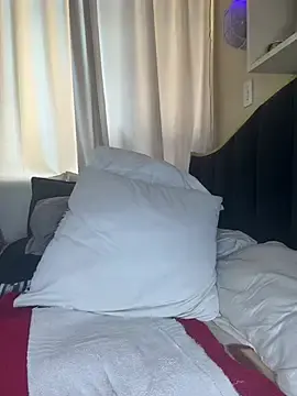 Stripchat Watch Live Sex Cams of CynnxxxBarb