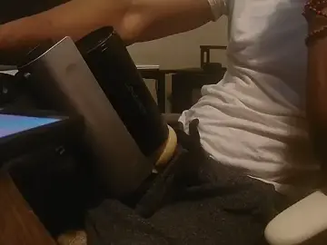Stripchat Watch Live Sex Cams of MrDaddyBbSnake