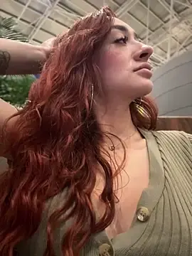 Stripchat Best live sex cam show of ariiel_