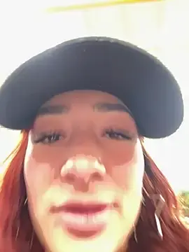 Stripchat Watch Live Sex Cams of ariiel_