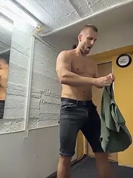 Stripchat Watch Live Sex Cams of trainwithme