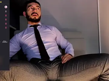 Stripchat Nude Webcam of MarkWalker__