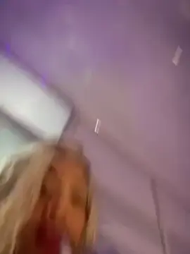 Stripchat Live Porn of riri_brunnete
