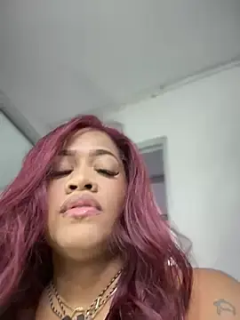 Stripchat Live Sex of riri_brunnete
