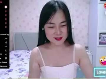 Stripchat Watch Live Sex Cams of Elvira_baby