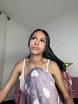 Stripchat Sex Cam of Miaa_love6969