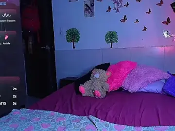Stripchat Sex Cam of emily_cooper_t
