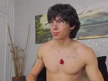 Stripchat Live Sex Cam of Tyler_durten