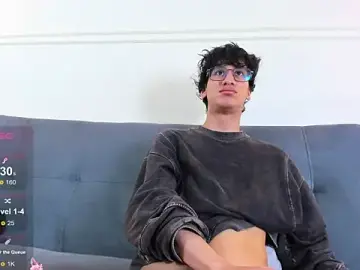 Stripchat Live Sex of Cum_hunters