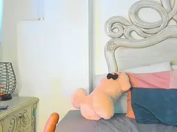 Stripchat Free Porn Cam of scarlett_smith_3