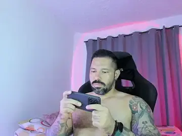 Stripchat Adult Webcams of Pierre_Vidal