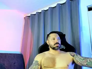 Stripchat Adult Webcams of Pierre_Vidal