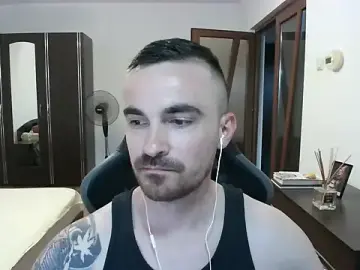 Stripchat Watch Live Sex Cams of mu5clemania2