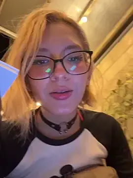 Stripchat Live Sex of SweetBunnyGF