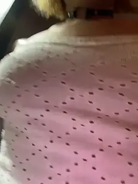Stripchat Free Live Porn of SweetBunnyGF