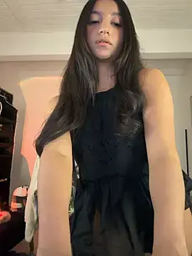 Stripchat Free Porn Cam of aly_golden_