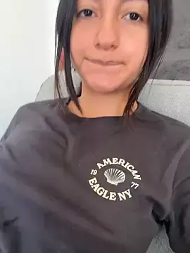 Stripchat Free Live Porn of aly_golden_