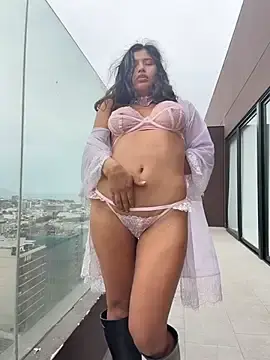 Stripchat Watch Live Sex Cams of sexi_noemi