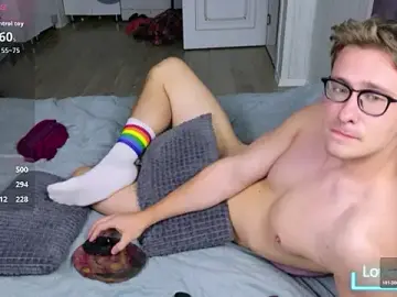 Stripchat Best Webcam of DennisGartmanB