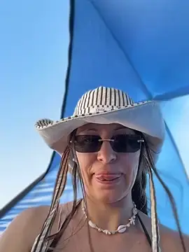 Stripchat Free Live Porn of Natalie_bigass