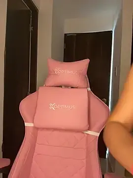 Stripchat Live Sex Cam of jailyncam_