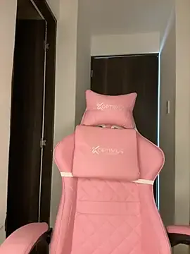 Stripchat Live Porn of jailyncam_