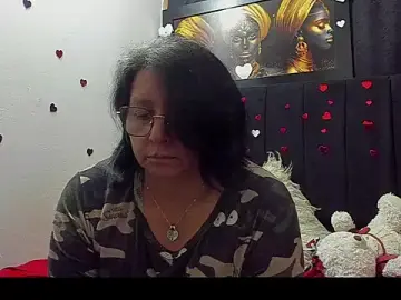 Stripchat Nude Webcam of Evaaross_2345