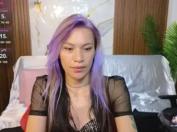 Stripchat Free Live Porn of alonddra_tay