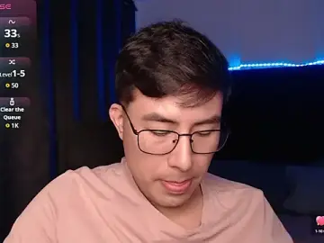 Stripchat Live Porn of andrewmhilton_