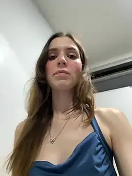 Stripchat Free Porn Cam of kevin_hotgirls