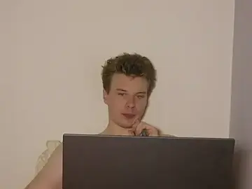 Stripchat Live Sex Cam of JohnDou22