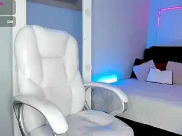 Stripchat Sex Cam of Alex_cute77