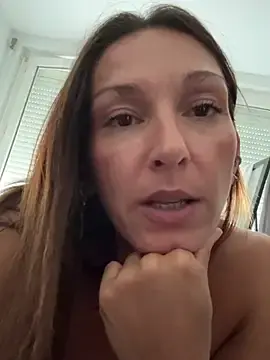 Stripchat Watch Live Sex Cams of chiara-loveandlife