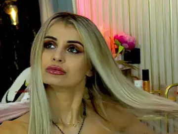 Stripchat Sex Cam of MiaCharm