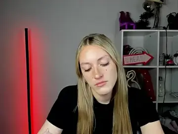 Stripchat Live Sex of EvelynBlond