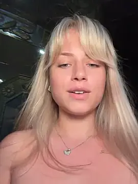 Stripchat Sex Cam of NinaVerse