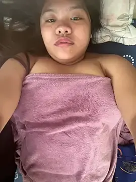 Stripchat Live Sex Cam of Mysterious_Seraphina