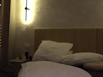 Stripchat Sex Cam of RaiArgand