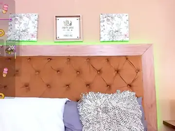 Stripchat Best live sex cam show of CristalLoren