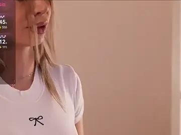 Stripchat Free Live Porn of FlirtyFawn