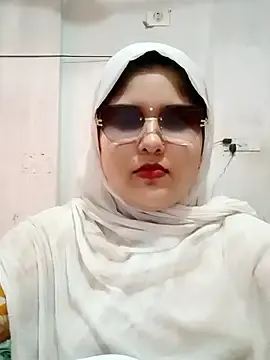 Stripchat Watch Live Sex Cams of Nusrat-N