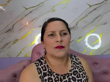 Stripchat Live Sex of KikaDuque
