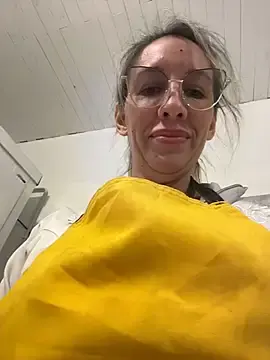 Stripchat Live Sex Cam of Gatitacarlita