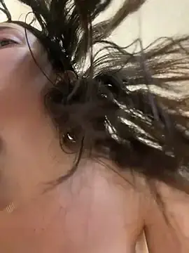 Stripchat Sex Cam of MyaSplash