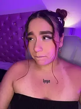 Stripchat Sex Cam of Wen_01