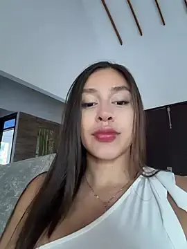 Stripchat Live Porn of LAURA_VANESA