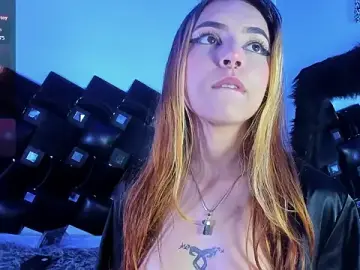 Stripchat Live Sex Cam of isis_jhempss