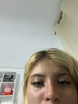 Stripchat Free Porn Cam of _Alicee_1
