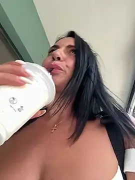Stripchat Live Sex of KimKelly13