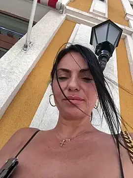 Stripchat Live Sex Cam of KimKelly13